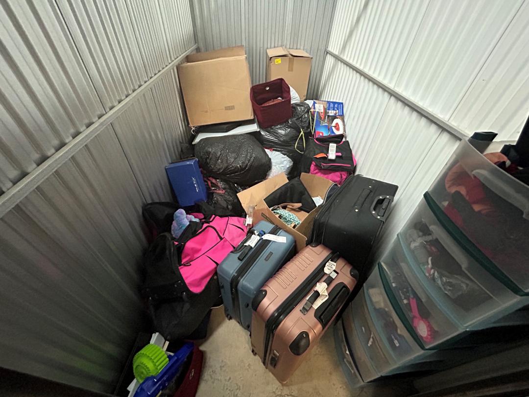 Storage Unit Auction in Gonzales, LA at Appletree Storage Gonzales